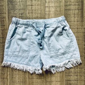 Small (3/5) light wash drawstring shorts